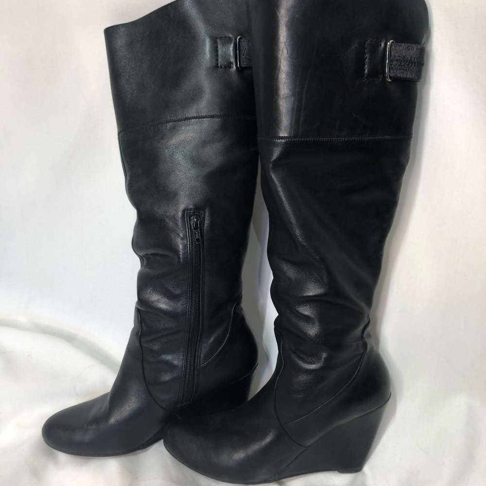 Nine West size 7.5 wedge boots